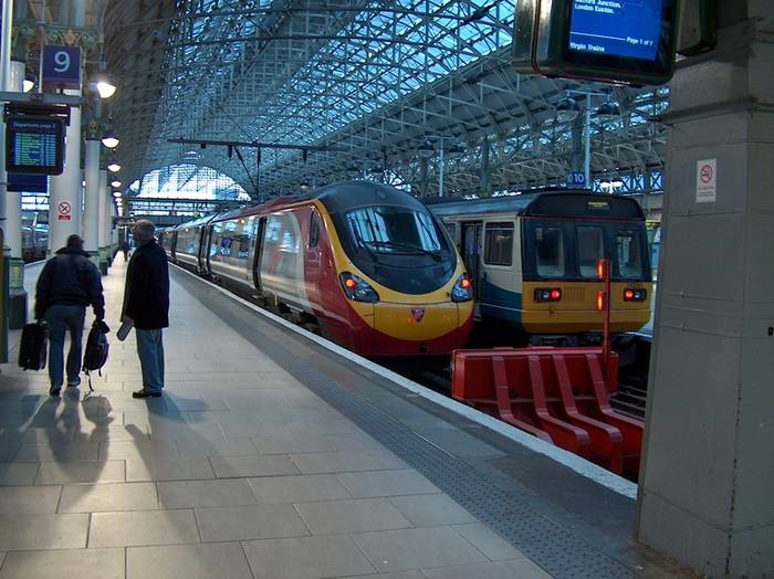 Pendolino Britanico na dworcu Manchester Picadilly. Fot. R. Piech