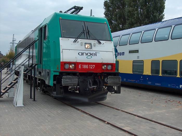 E186 127 na targach Trako 2007. Fot. R. Piech