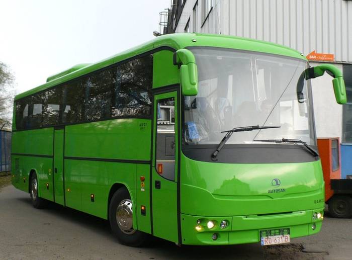 Jeden z 7 egzemplarzy autokarów Autosan A1012T dla Ministerstwa Obrony Narodowej. Fot. Polskie Autobusy Sp. z o.o.