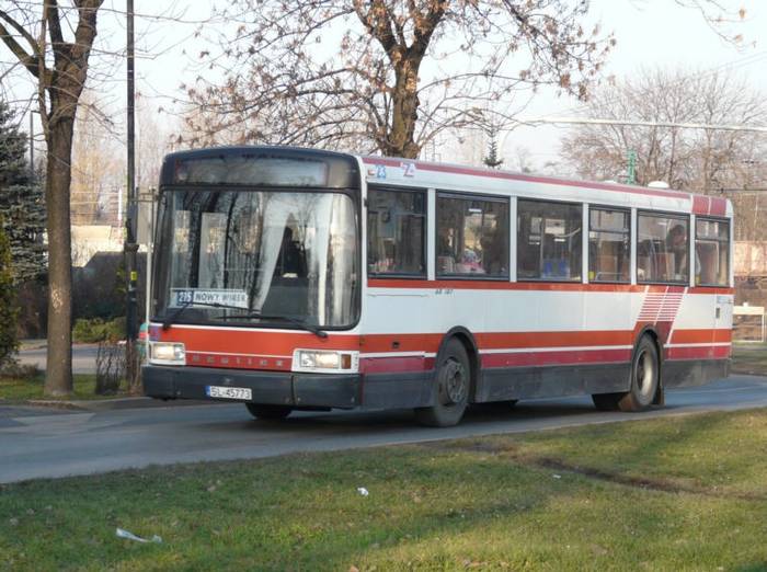 Tegoroczna nowość HEULIEZ GX107 rocznik 1991. Linia 215 fot. P.Piech