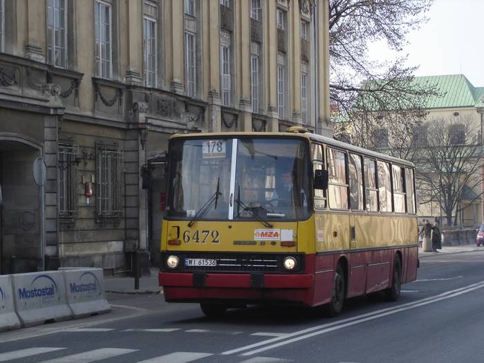 Ostatnie krótkie Ikarusy dotarły do Warszawy w 1994 roku