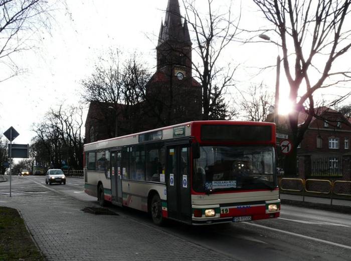 Jeden z pięciu autobusów MAN NL202 zakupionych w 2007r przez Henryka Polak fot. P.Piech