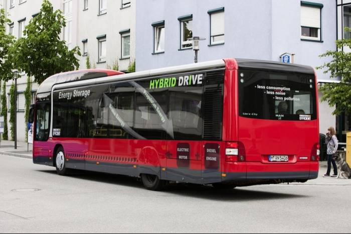MAN Lion´s City Hybrid: seryjna wersja napędu przyszłości MAN