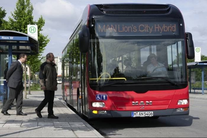 MAN Lion´s City Hybrid: seryjna wersja napędu przyszłości MAN