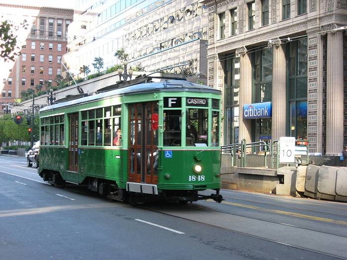 Tramwaj typu Peter Witt w San Francisco. Fot. Goodshoped35110s, Wikimedia Commons, Public Domain
