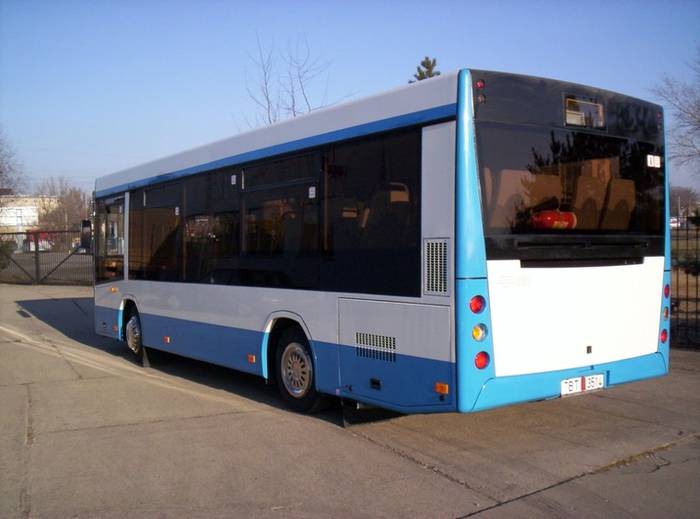 MAZ 206 w barwach Warbusa, który obsługiwał linie w Ełku;fot. MAZ