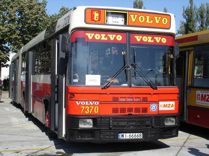 7370 - Autobus wystawiony na sprzedaż przez MZA (foto: K. Wach)