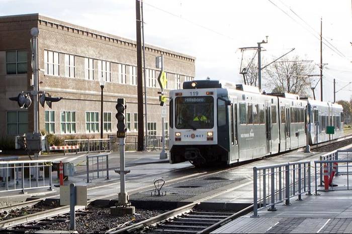 Składy pierwszej i drugiej generacji w trakcji ukrotnionej. Fot. TriMet