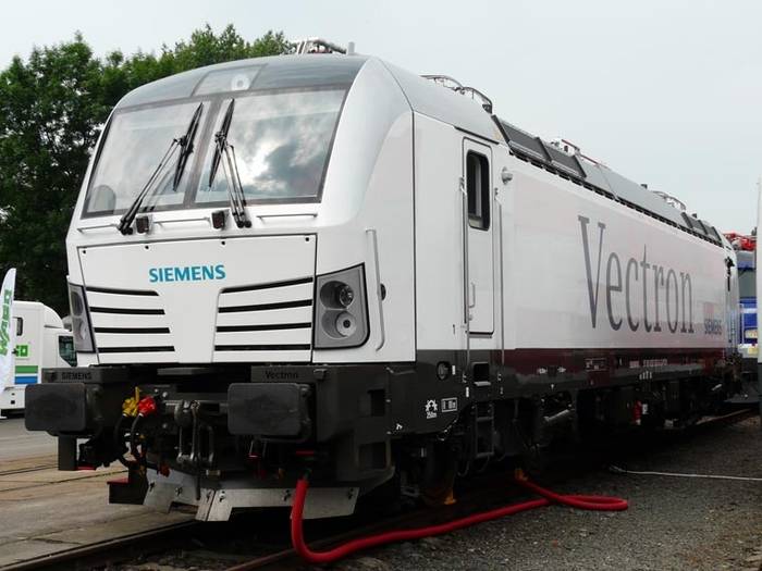 Nowa lokomotywa Siemens Vectron. Fot. R. Piech