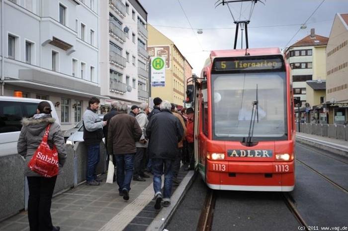 Tramwaje na nowej linii tramwajowej. Fot. www.vag.de