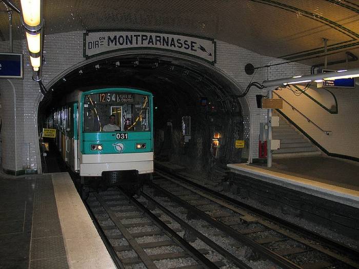 Małe wąskie wagoniki to pokłosie tramwajów. Fot. Luidger, Wikimedia Commons, GFDL