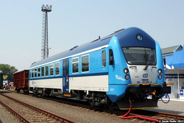rv3_760