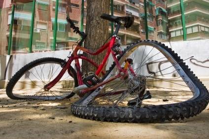 zniszczony_rowrer_infobike