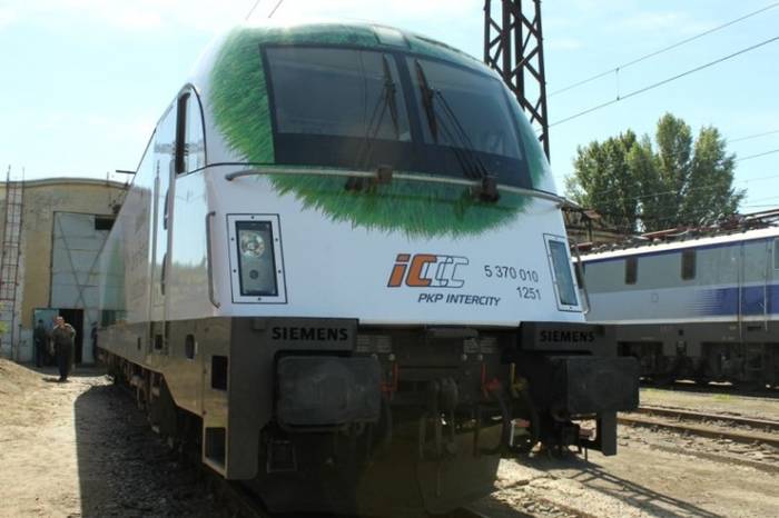 Openerowy Husarz (foto: PKP IC)