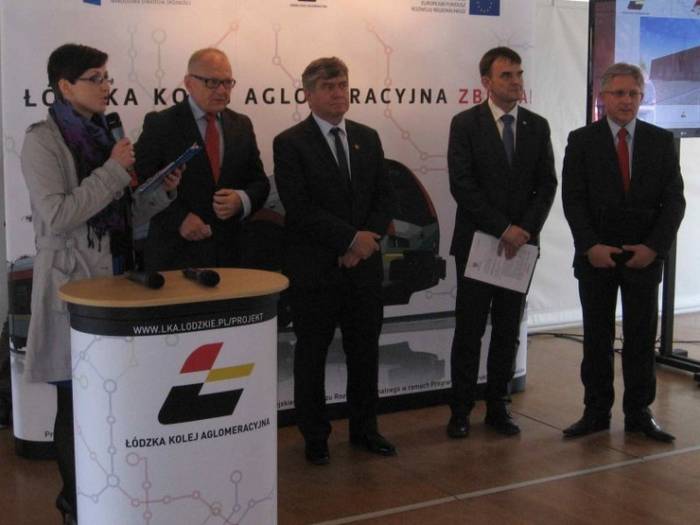 Uroczystość wmurowania kamienia węgielnego pod budowę zaplecza ŁKA