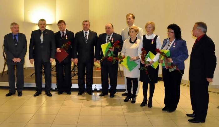 11 października Janusz Hajdukowski, wiceprezydent Elbląga wziął udział w uroczystościach z okazji jubileuszu 20-lecia Zarządu Komunikacji Miejskiej i spółki Tramwaje Elbląskie, podczas których zostały nadane odznaczenia państwowe dla zasłużonych pracowników obu firm