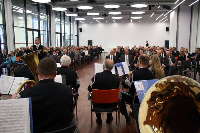 6 grudnia 2013 roku ponad stu długoletnich, zasłużonych dla komunikacji miejskiej w Łodzi pracowników MPK-Łódź zostało nagrodzonych za swoją służbę