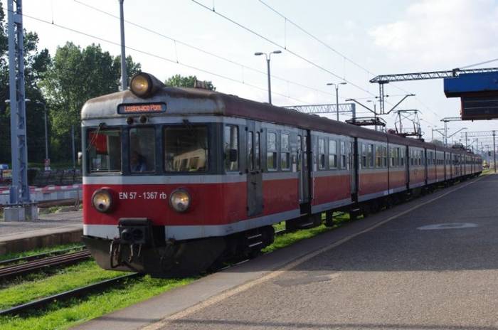 Skład Przewozów Regionalnych w drodze do Laskowic Pomorskich