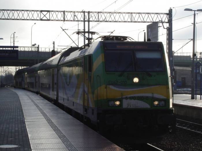 Przeciąga się przetarg na zakup piętrusów dla Kolei Mazowieckich