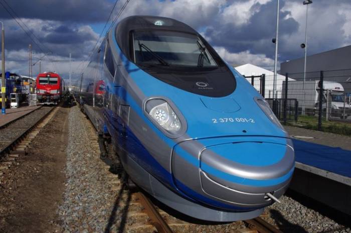 Dopuszczenie do ruchu Pendolino zajmie zdaniem UTK cztery miesiące (foto: InfoRail)
