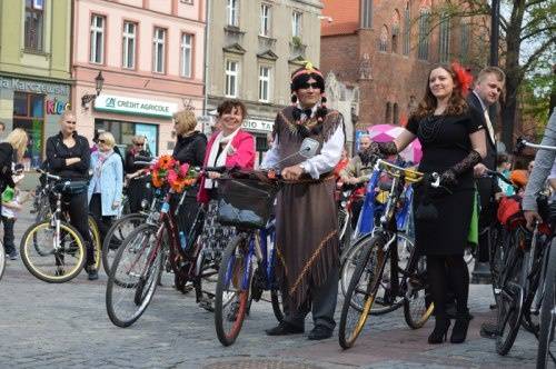 elegancka_masa_krytyczna_torun