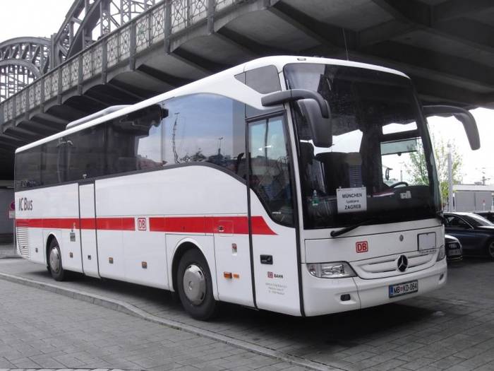 Autobusy Irizar-Volvo PB w barwach Student Agency