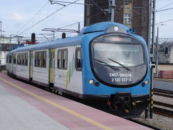 Koleje Śląskie wydłużają termin składania ofert w przetargu na dzierżawę 28 elektrycznych zespołów trakcyjnych