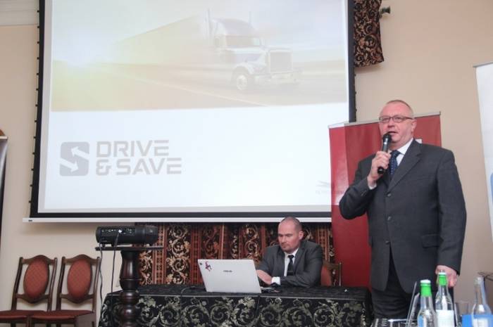  Andrzej Hendrykowski i Rafał Świstuń z firmy Petrol Energy