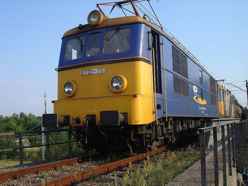 Inforail - CTL sprzedaje sześć lokomotyw. Wśród nich m.in. czynne ET21 oraz maszyny TEM2 i SM42