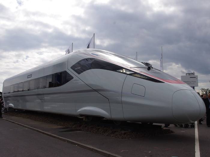 Inforail - PKP Intercity ogłosi postępowanie na zakup 26 szybkich pociągów KDP. Padł termin