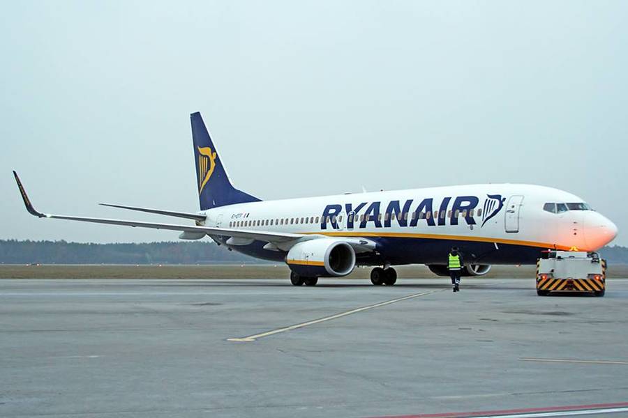 Ryanair nie wystarcza. Modlin zanotował spadek pasażerów o niemal połowę w lipcu