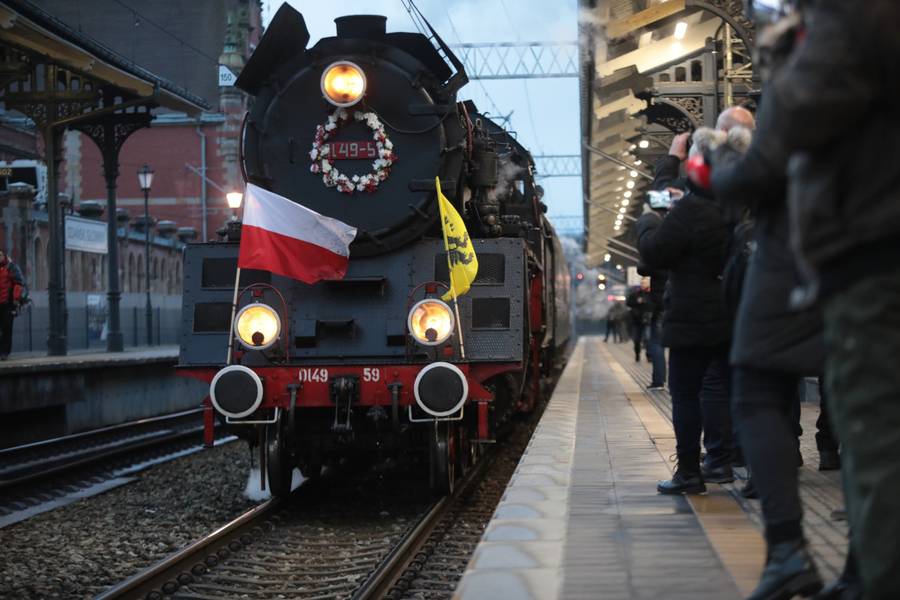 Historyczny pociąg pojechał do Pucka