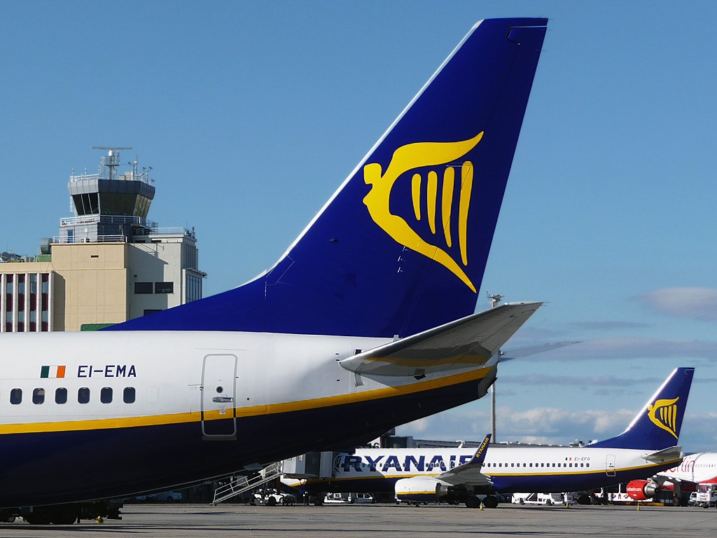 Ryanair bije na alarm: Lato 2025 zagrożone przez kryzys w kontroli lotów