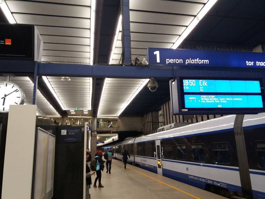 Inforail - Koniec utrudnień po wypadku na Dworcu Warszawa Centralna
