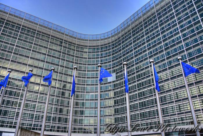 Nowe prawa pasażerów lotniczych weszły w życie. Stosowanie dopiero od 23 października 2027 roku