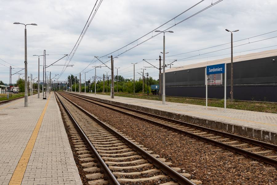 PKP PLK zmodernizuje linię kolejową Stalowa Wola – Tarnobrzeg – Sandomierz – Ocice – Padew foto: PKP PLK