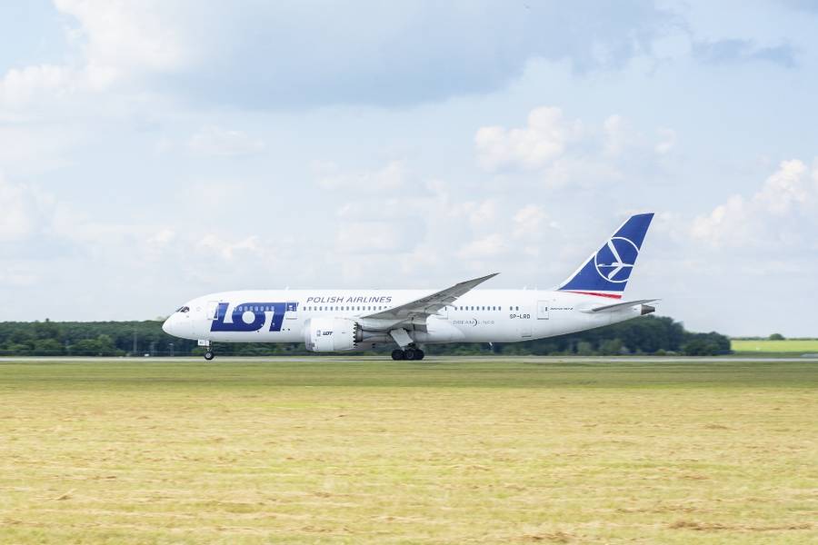 LOT wydłuża zawieszenie lotów do Dubaju i Rijadu. Tel Awiw bez rejsów do 15 marca