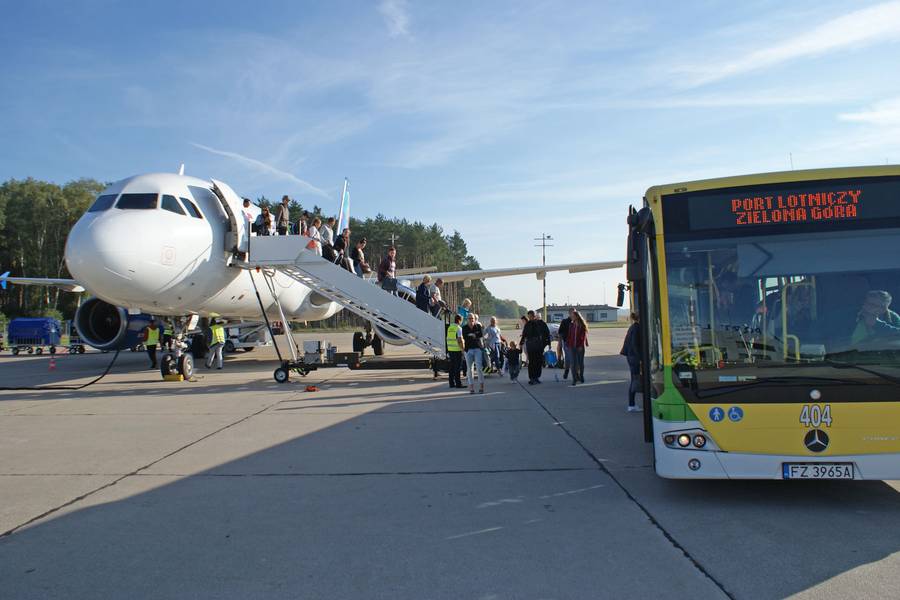 Lotnisko Zielona Góra-Babimost – mniej pasażerów, ale lepsza infrastruktura i nowe rejsy