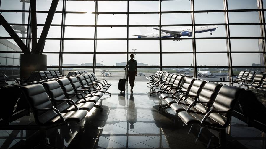 Infoair - Komisja Europejska: dopłata paliwowa po zakupie biletu lotniczego może naruszać prawo UE