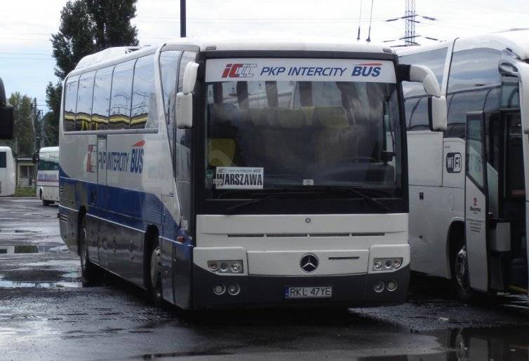 PKP Intercity odnawia umowy na autobusy za pociągi