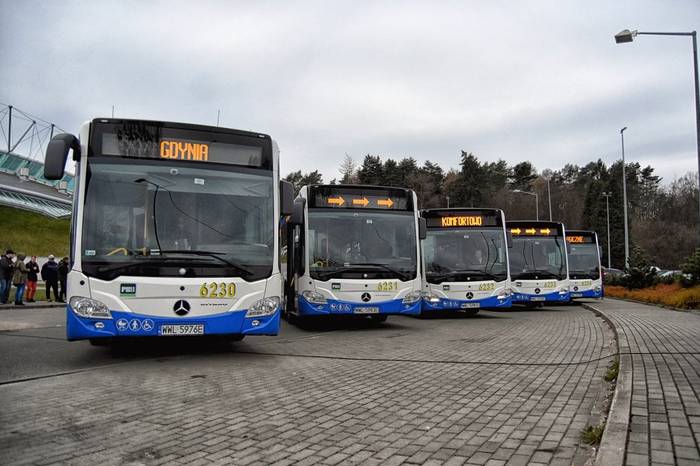 Gdyńska "eRka" z nowymi autobusami i przewoźnikami. Analiza SWZ
