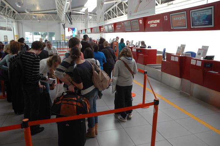 Strajki na portugalskich lotniskach powrócą w sierpniu – możliwe kolejne utrudnienia