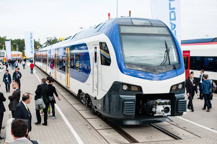 Stadler zaprezentował Flirta dla Kolei Holenderskich [ZDJĘCIA]