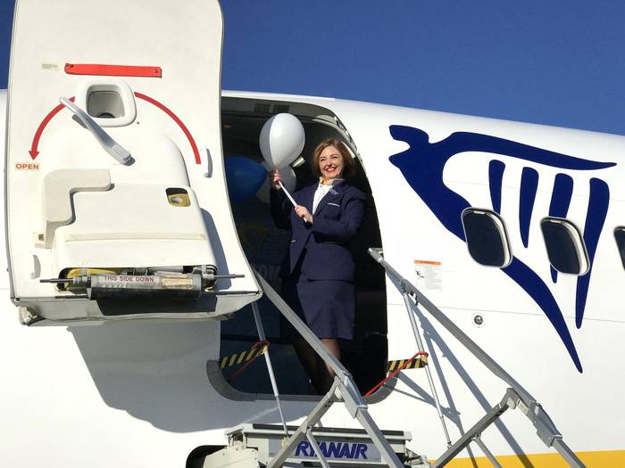 200 nowych miejsc pracy w lotnictwie. Buzz szuka personelu pokładowego