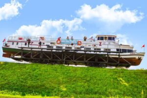 Prezes Żeglugi Ostródzko-Elbląskiej: przywracamy 11-godzinne rejsy po Kanale