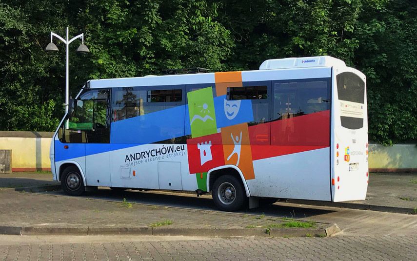 Infobus - Niewielu spełni te warunki. AZK Andrychów szuka autobusów „pod linijkę”. Analiza SWZ