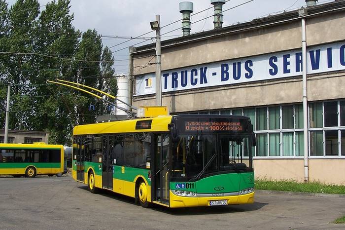 Kolejny trolejbus w TLT