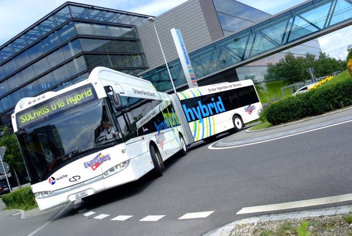 Firma Solaris Bus &Coach S.A. zdobyła tytuł Konstruktora Roku za projekt autobusu Solaris Urbino Hybrid z napędem hybrydowym. Fot. Solaris Bus &Coach S.A.