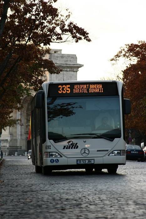 Autobus Mercedes-Benz Citaro w barwach RATB z poprzedniej dostawy, realizowanej do lata 2007 r. Fot. DaimlerChrysler