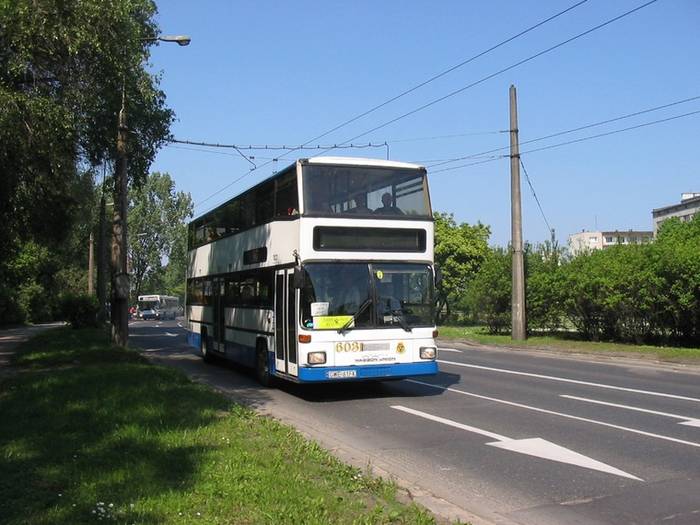 Żonkilowy autobus